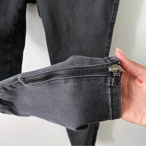 Zipper Detail Stretchy Skinny Jeans - Picture 8 of 8